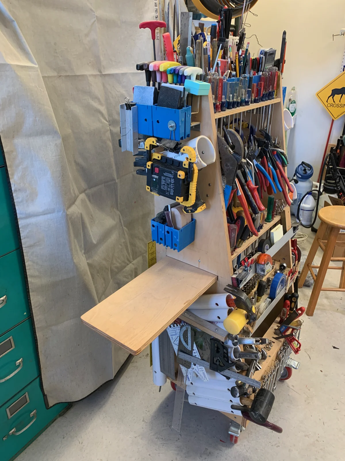 Vertical tool cart, build photo